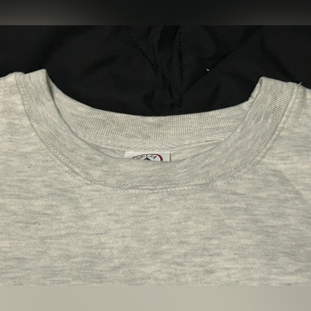 Bedford Fall NY Sweatshirt M snug NWOT It’s A Wonderful Life Christmas film - Picture 4 of 12